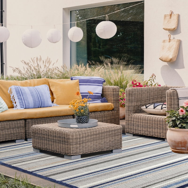 Modern Dark Grey Stripe Synthetic 5' x 7' Indoor/Outdoor Area Rug