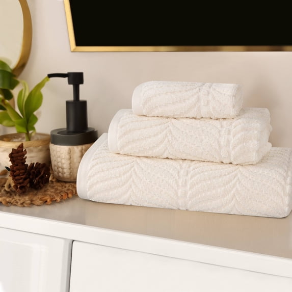 Superior Chevron 3-Piece Zero Twist Cotton Towel Set, Plush and Ulta Soft Towels, Ivory