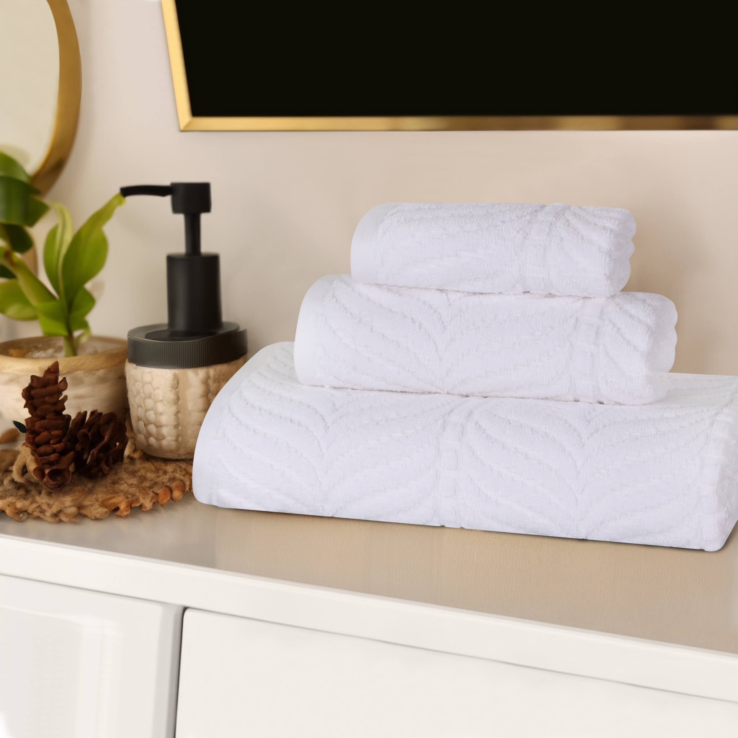 Superior Chevron 3-Piece Zero Twist Cotton Towel Set, Plush and Ulta Soft Towels, White