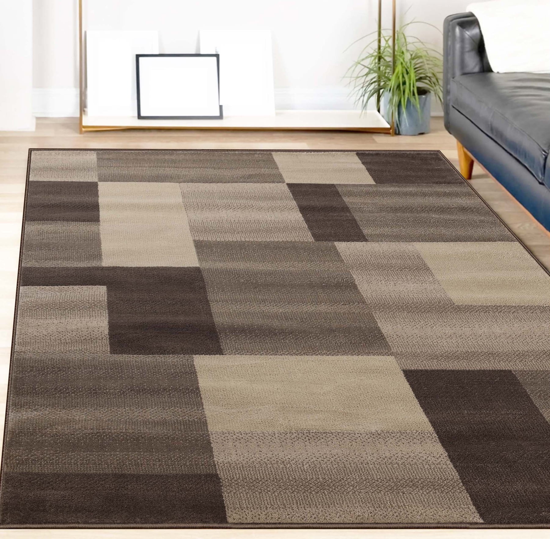 Beige Geometric Patchwork 6' x 9' Synthetic Area Rug