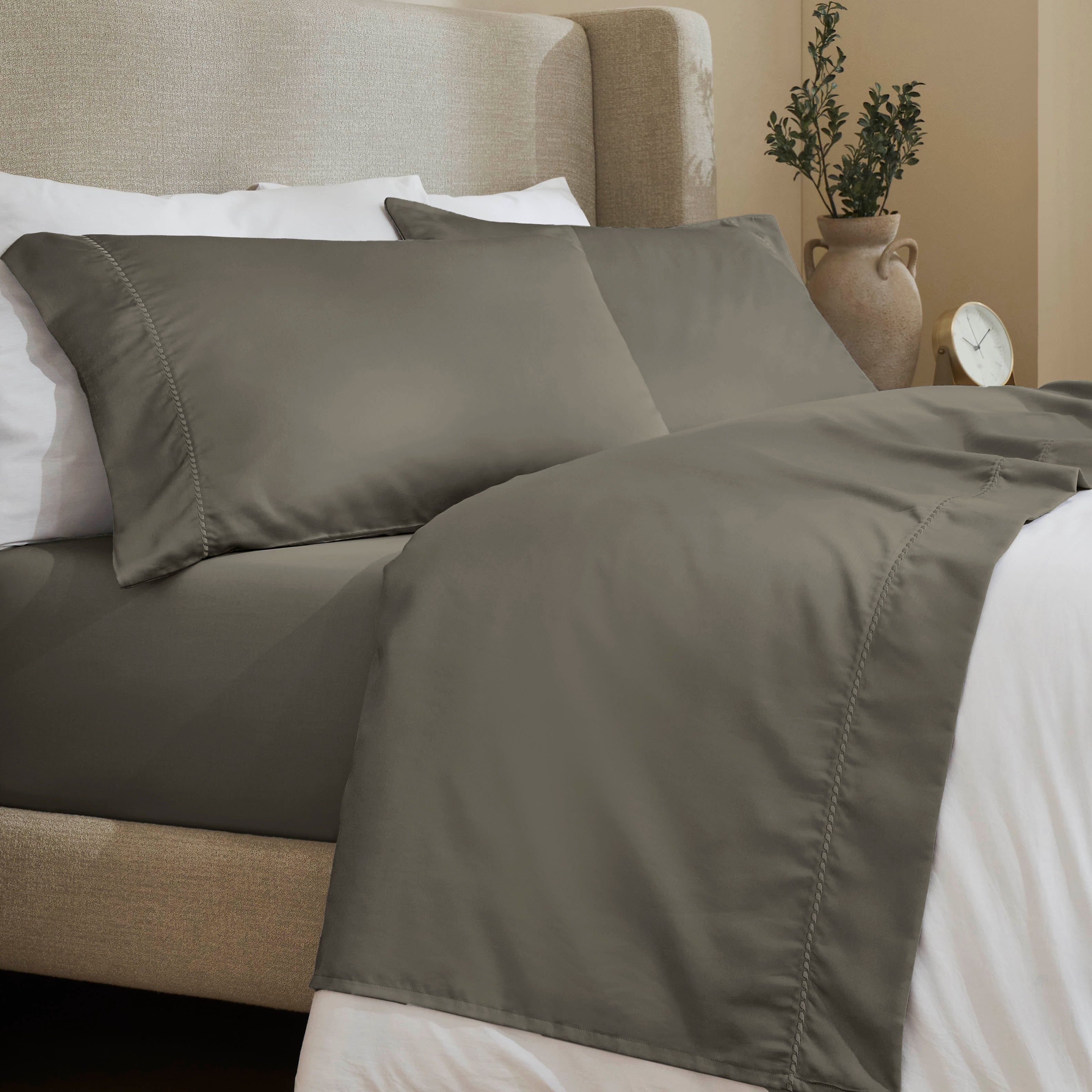Superior Cotton Blend 600 Thread Count Dash Stitch Hem Sheet Set, Split King, Grey