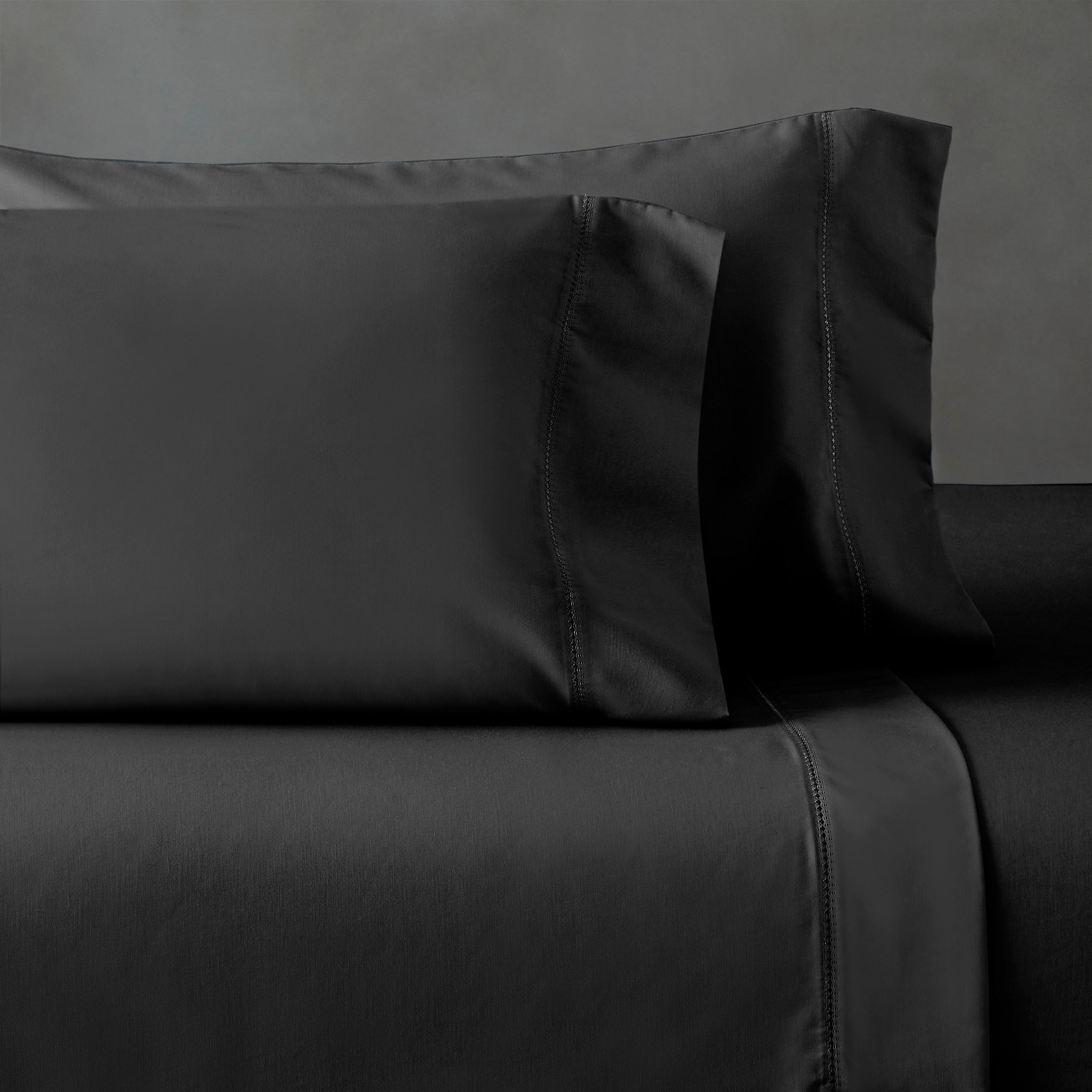 Superior Cotton Blend 600 Thread Count Embroidered Pillowcases , Set of 2, King Size, Black
