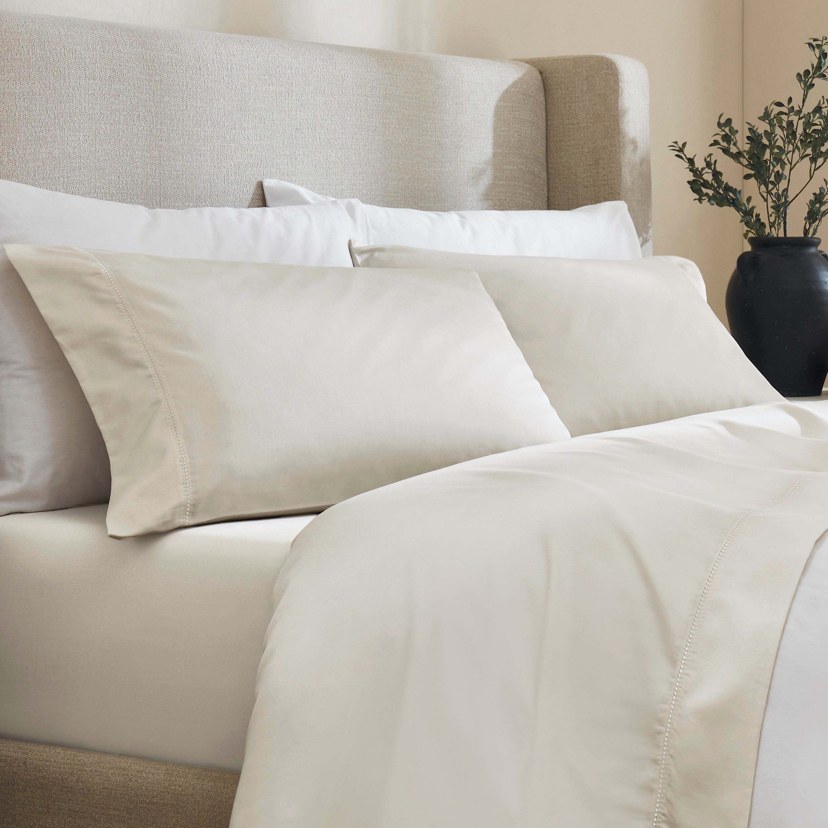 Superior Cotton Blend 600 Thread Count Embroidered Sheet Set, Full, Ivory