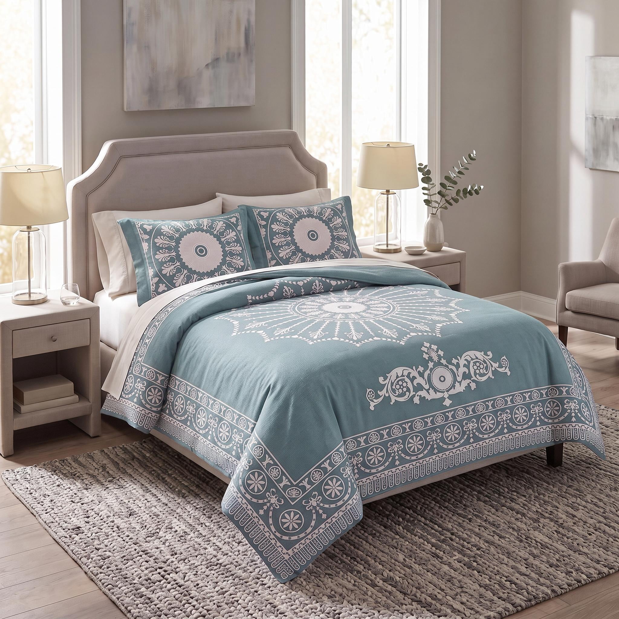 Superior Cotton Blend Woven Jacquard Vintage Medallion Bedspread Set 3-Pieces, King, Cerulean Blue
