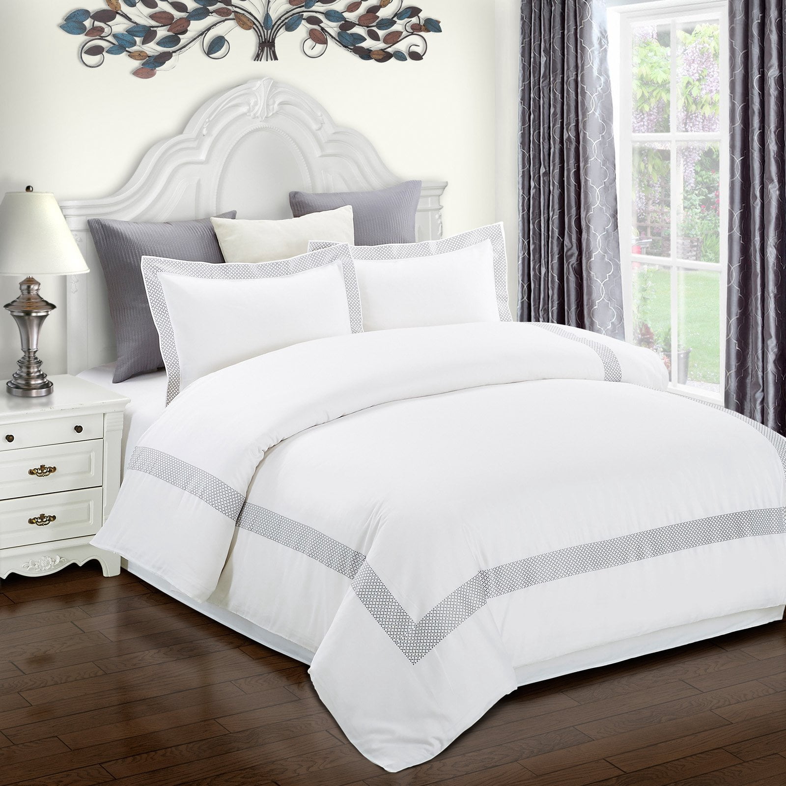 Superior Cotton Embroidered Duvet Cover Set, King/ Cal King, White
