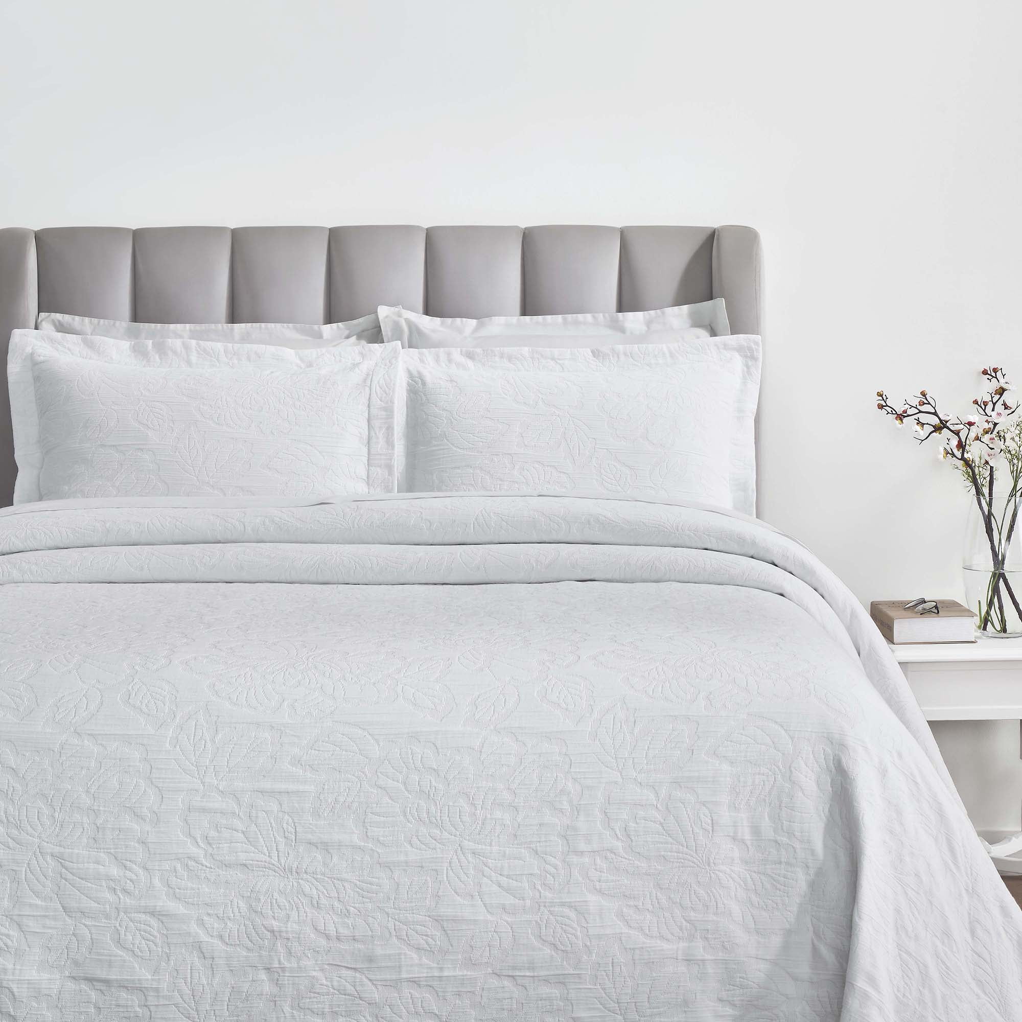 White Cotton Matelasse California King Bedspread Set