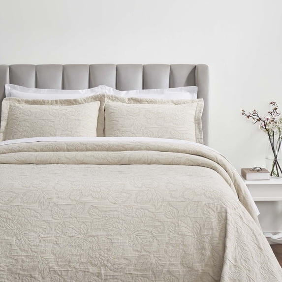 Superior Hibiscus Cotton Matelasse Bedspread and Sham Set, 3-Piece Dual Tone Modern Bedspreads, Full, Beige