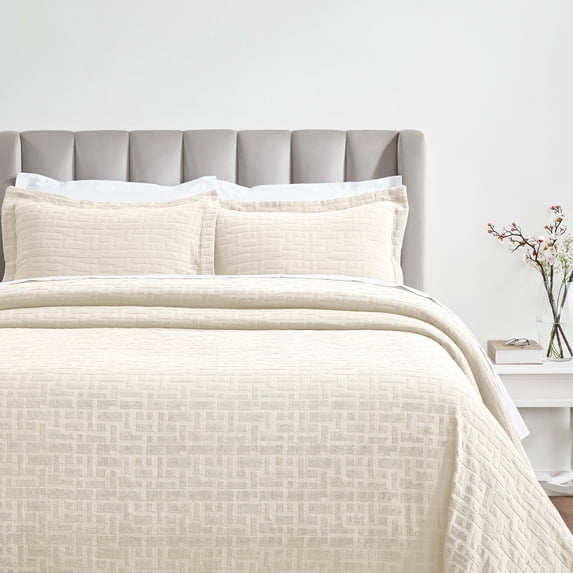 Superior Madrid Cotton Matelasse Bedspread and Sham Set, 3-Piece All Season Textured Bedspreads, King, Ivory