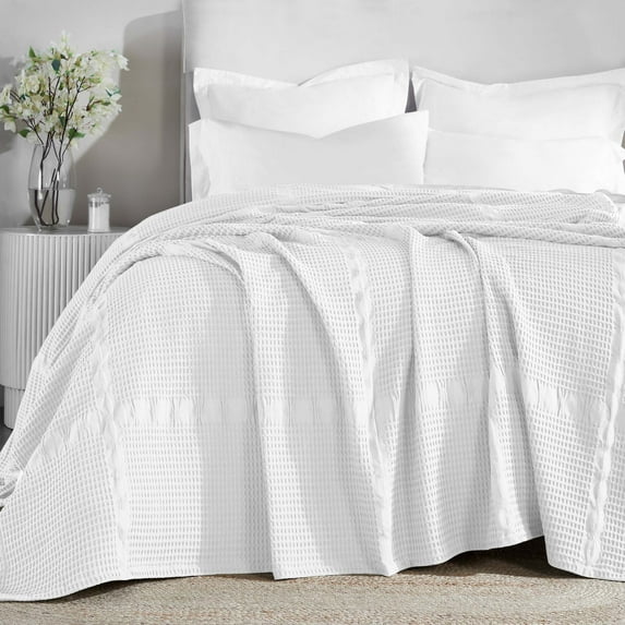 Superior Mai Geometric Waffle Cotton Blanket, King, White