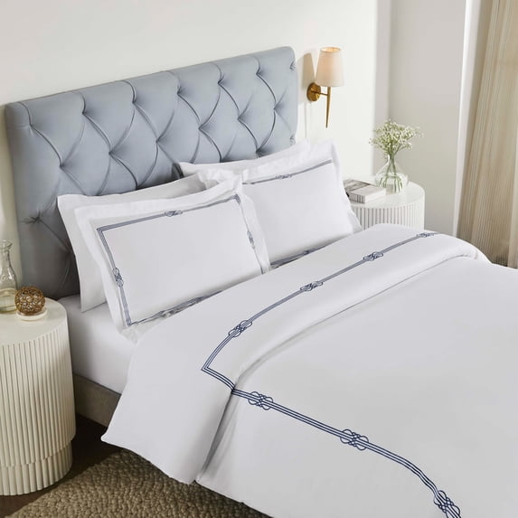 Superior Moonlawn Embroidered Cotton Duvet Cover Set, Full/Queen, White/Navy Blue