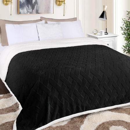 Superior Nuuk Fleece Reversible Lattice Blanket, Full/Queen, Black