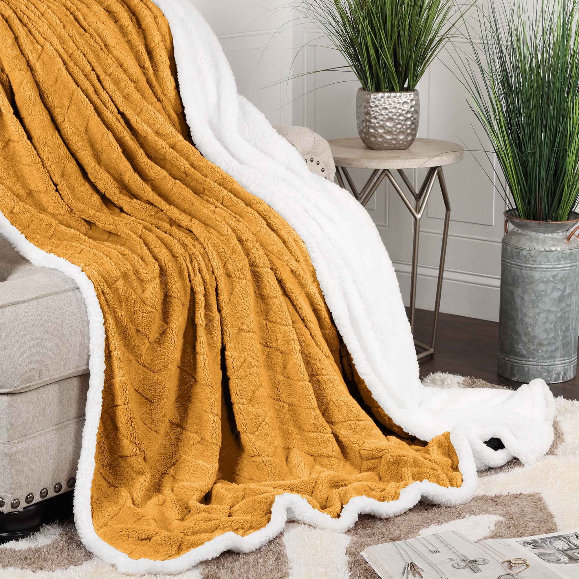 Superior Nuuk Fleece Reversible Lattice Blanket, Throw, Gold