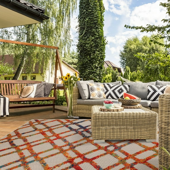 Superior Paxson Diamond Indoor/Outdoor Area Rug, 10' x 14', Cream