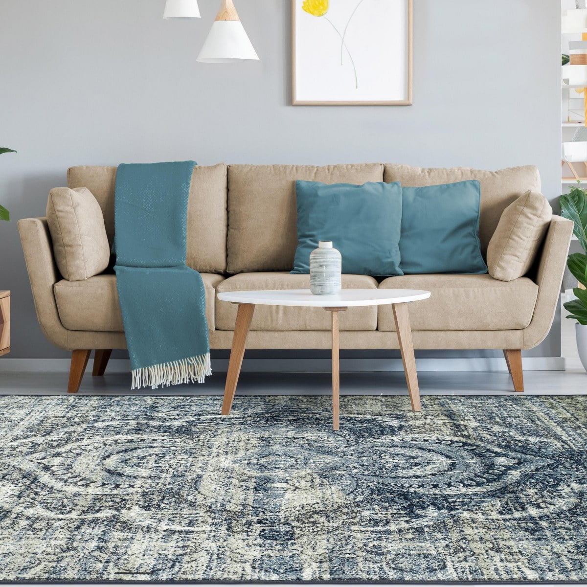 Vintage Boho-Chic Medallion 4' x 6' Blue Synthetic Area Rug