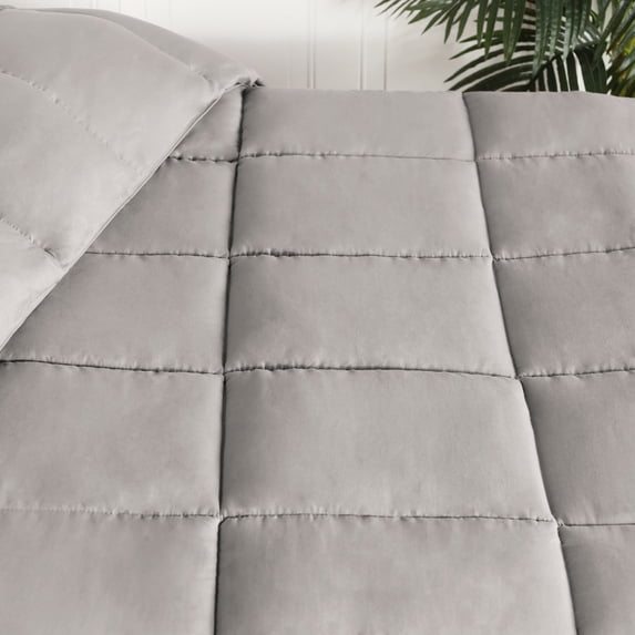 Superior Solid Comforter Down Alternative Bedding, King, Silver