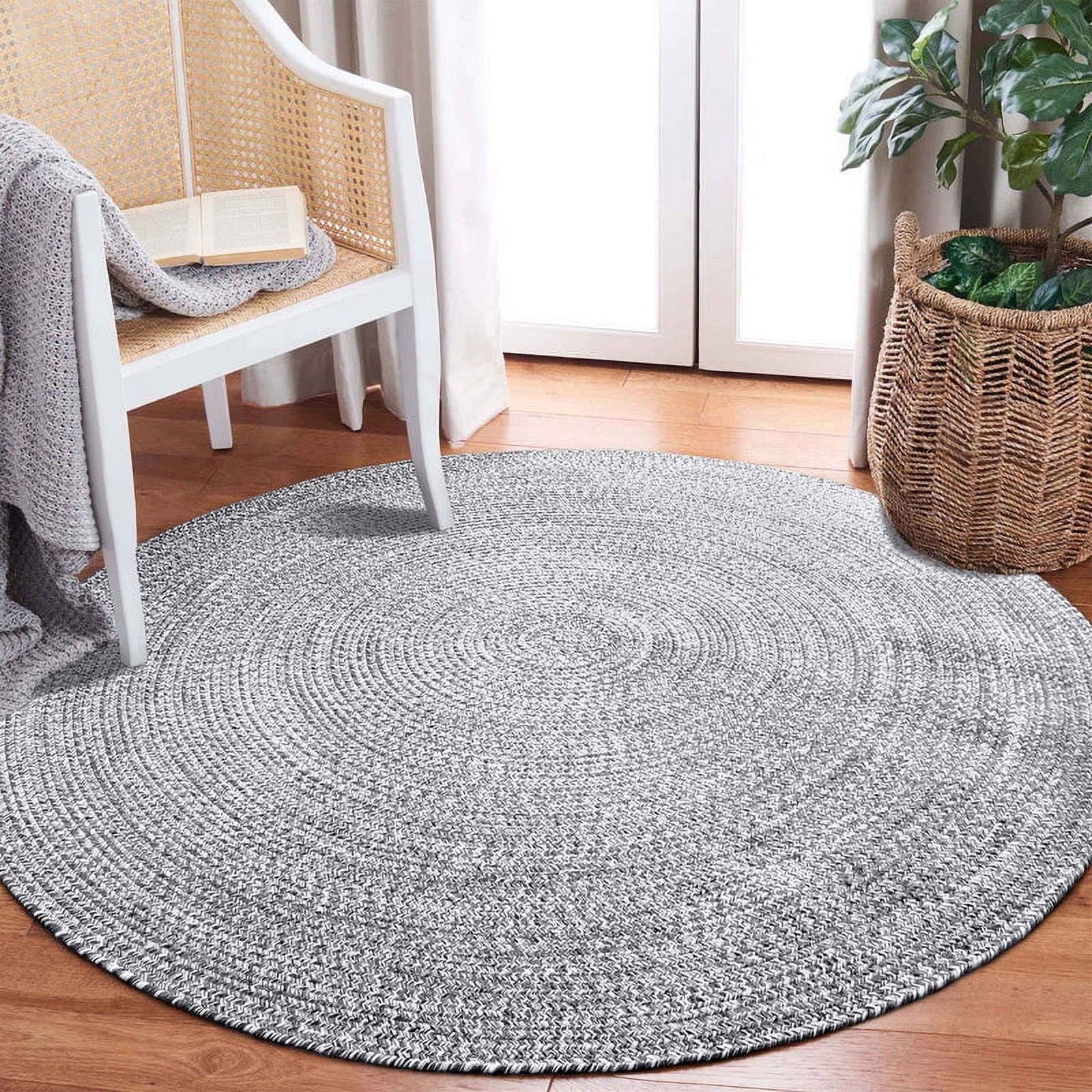 Superior Two-Toned Braided Round Indoor/ Outdoor Area Rug, Charcoal/ White, 4'