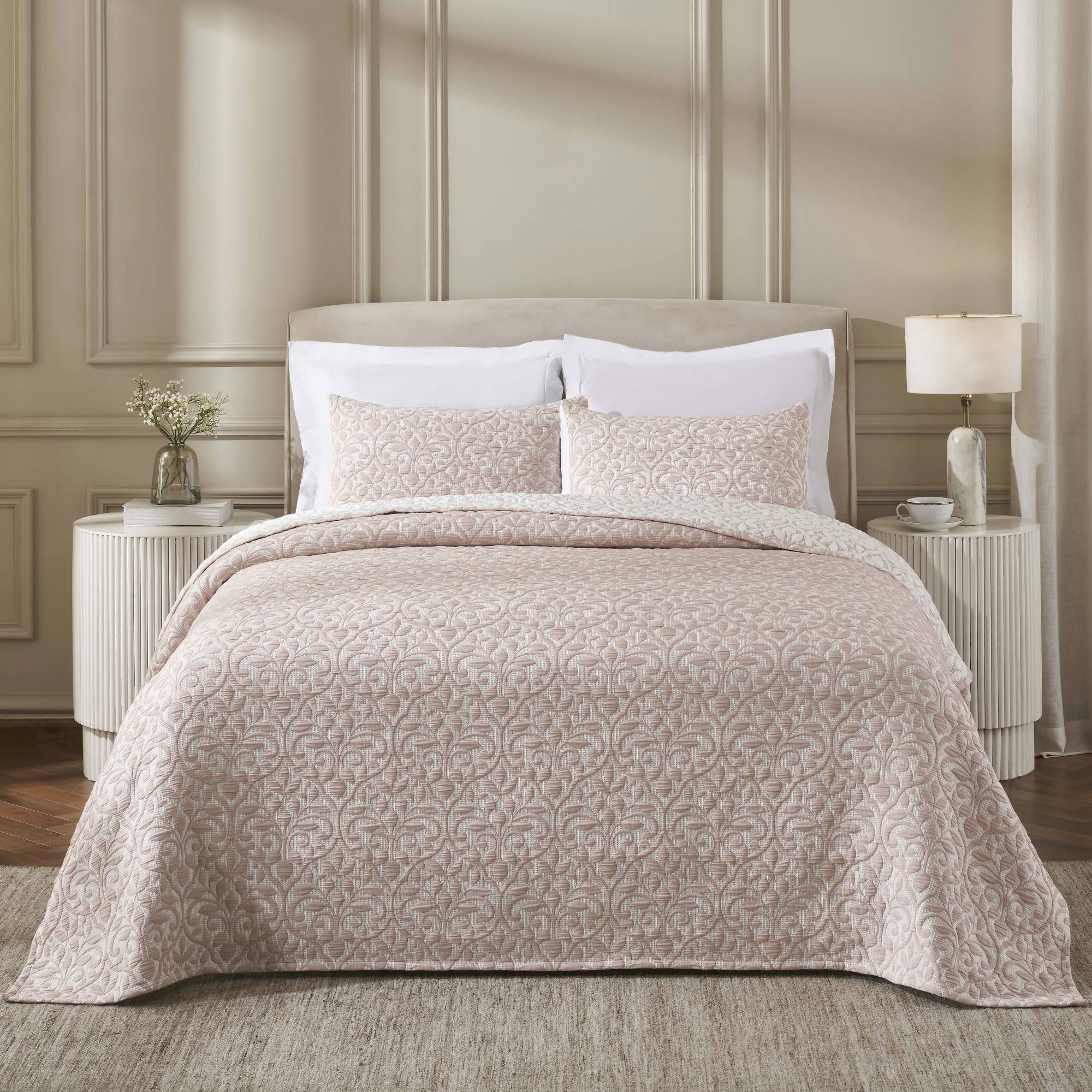 Superior Vineyard Cotton Blend Matelasse Coverlet, Queen, Blush