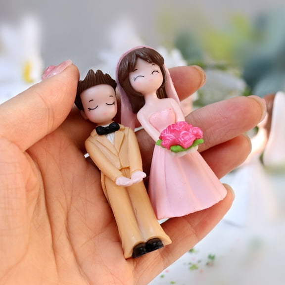 Supvox 2Pairs Romantic Couple Resin Figurines Pink Micro Landscape Decoration for Home Display