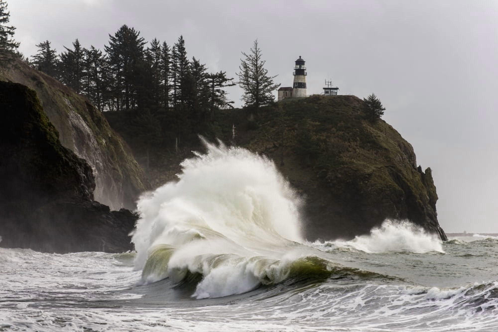 Surf breaks at Cape Disappointment Lighthouse Ilwaco Washington United States of America Canvas Art - Robert L Potts Design Pics (38 x 24)