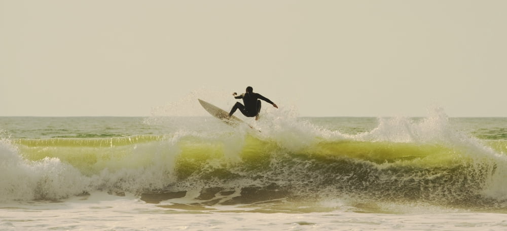 Surfer Canvas Art - Ben Welsh Design Pics (32 x 14)