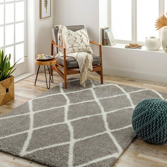 Surya Cottage Cloudy Shag 6'7" x 9' Area Rugs In Light Grey Finish CDG2314-679