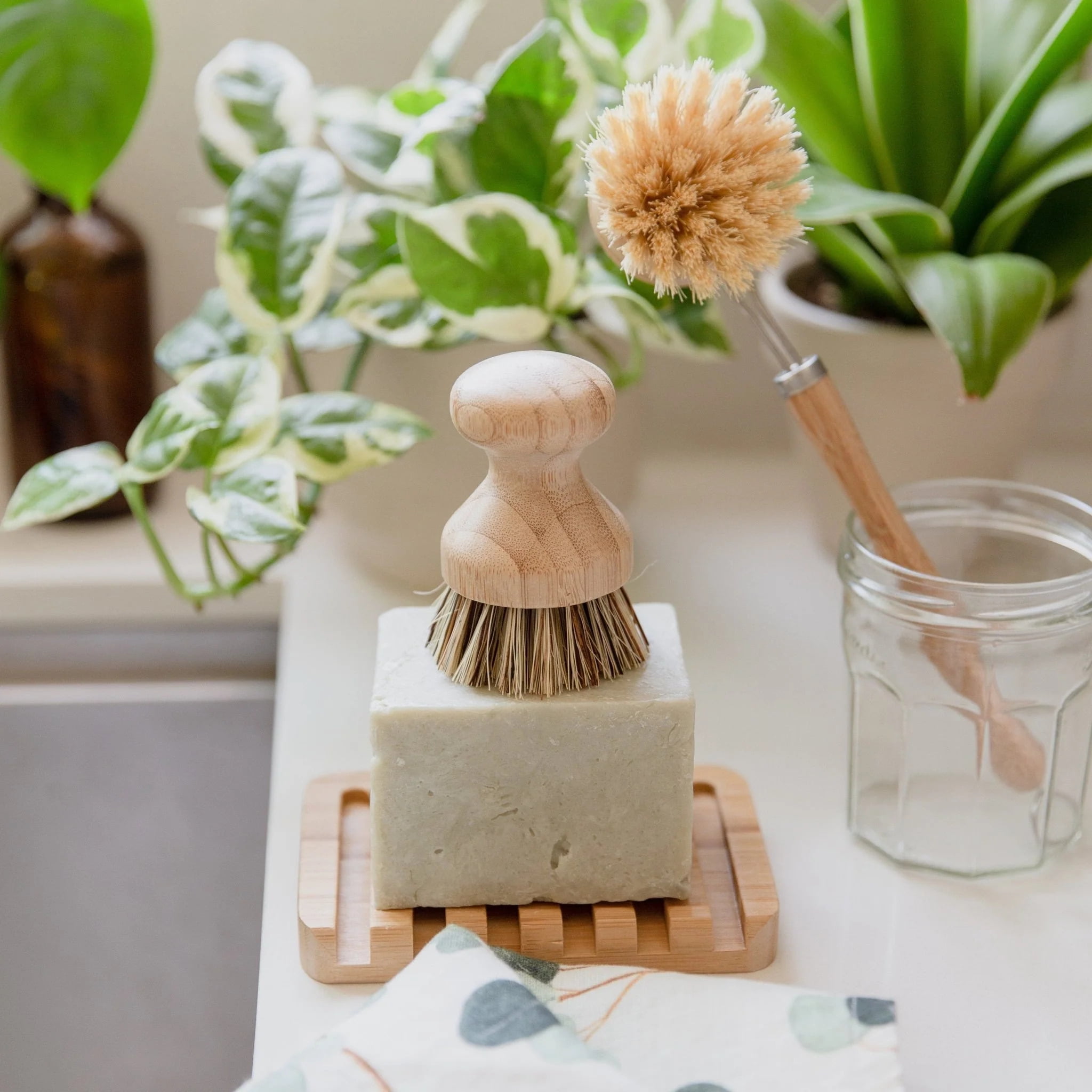 https://i5.walmartimages.com/seo/Sustainable-Kitchen-Bundle-Solid-Dish-Soap-Waterfall-Soap-Dish-Sisal-Cleaning-Brush-Pot-Scrubber_c084f896-cac7-47a4-8630-9f870d9069be.f9f5f4b322f49baccc1716d1edff80ec.jpeg