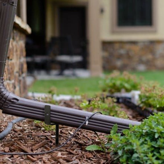 Sutowe 2Pcs Drainage Pipe Support with Anti Rust Coating Heavy Duty Iron Bracket Not Easy to Deform for Gutter Balcony RoofDrainage