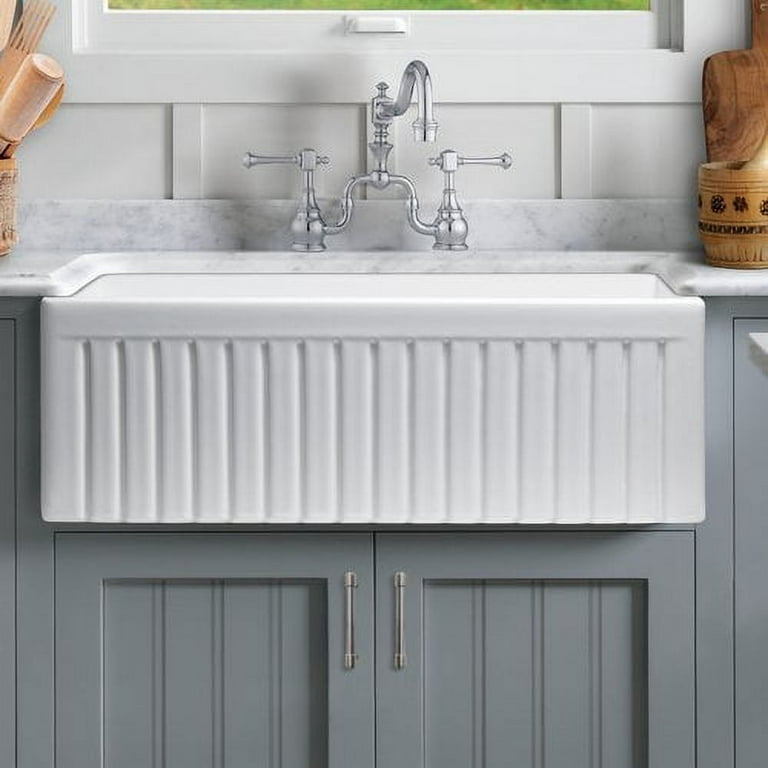 Sutton Place Farmhouse Fireclay 30 in. Single Bowl Kitchen Sink with Grid with Grid and Strainer