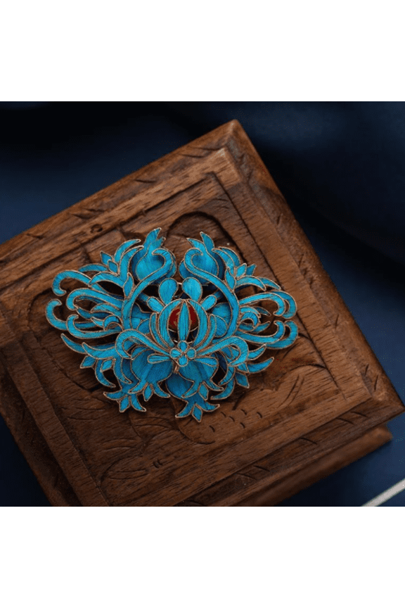 Suytable Filigree Brooch