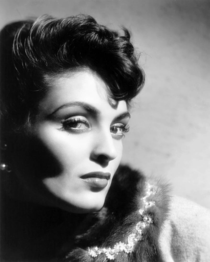 Suzan Ball Canvas Art - (16 x 20)
