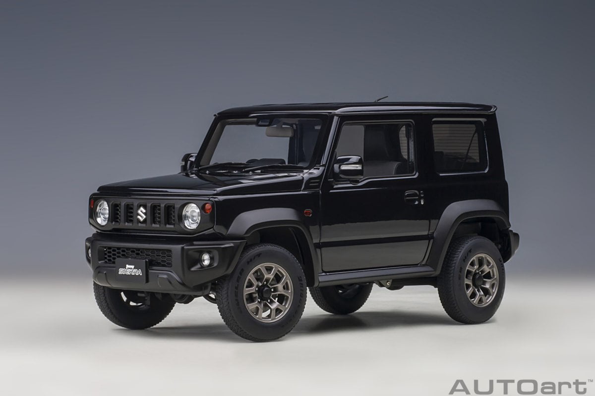 Suzuki Jimny Sierra (JB74) Car [1:18 scale in Black]