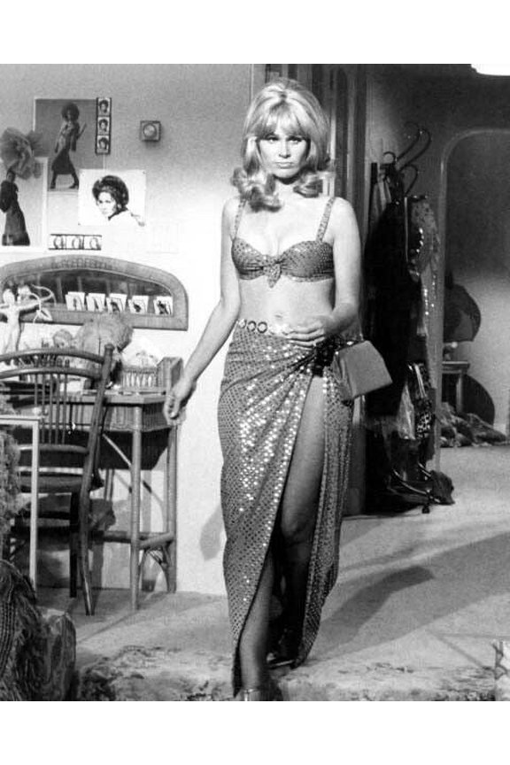 Suzy Kendall 1960's pin-up in bra top and skirt 8x10 inch photo
