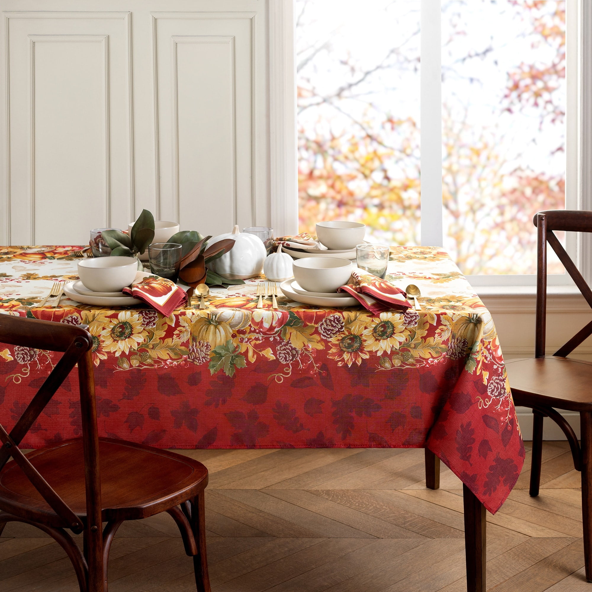 Swaying Leaves Bordered Fall Tablecloth - 60