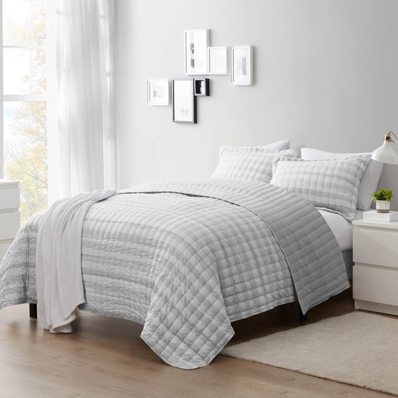 Sweet Home Collection 3 Piece Embroidered Checkered Quilt and Pillow Sham Set Queen Gray