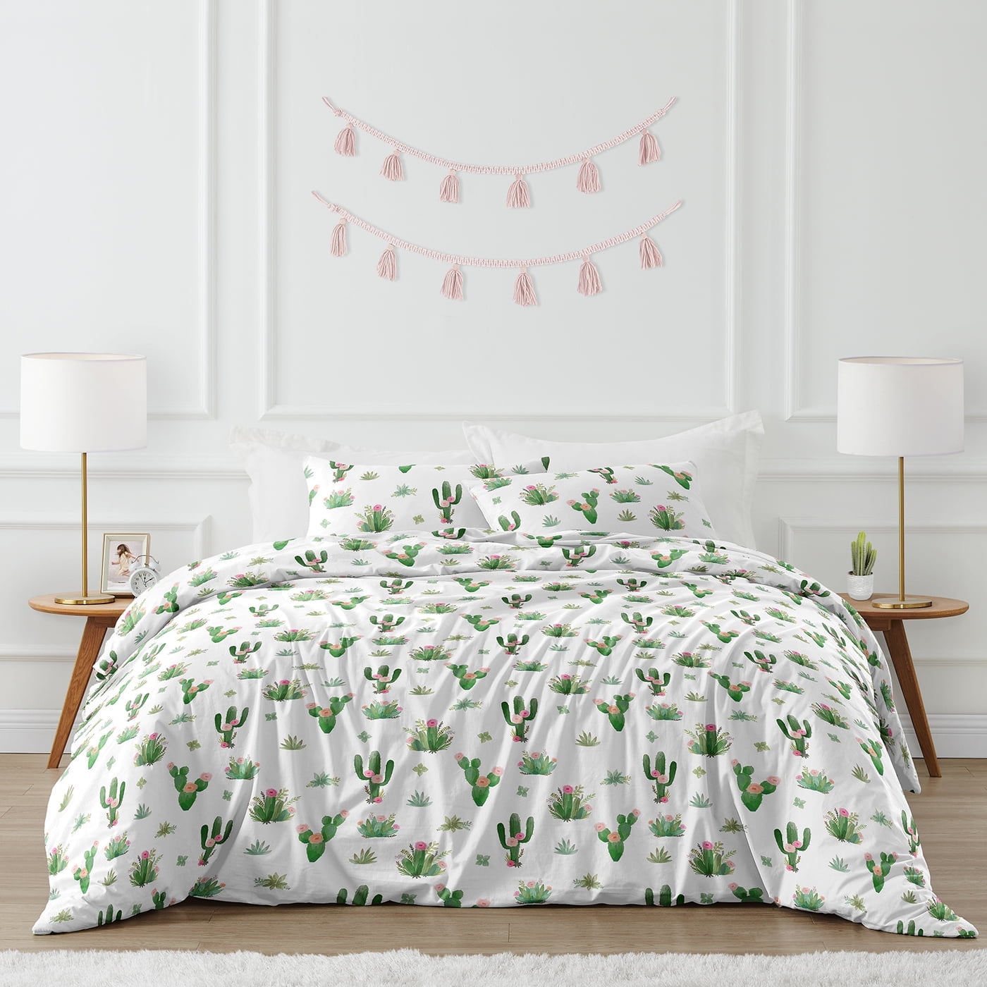 Full White Microfiber Girls' Cactus Floral Bedding Set