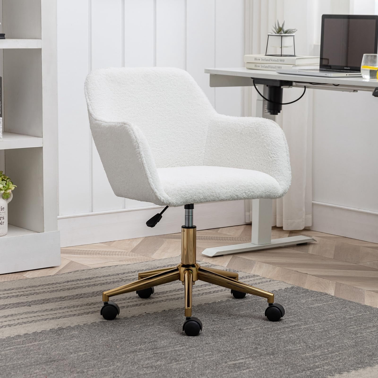 Sweiko Accent Chair for Desk with Wheels and Arms Sherpa Chair with ...