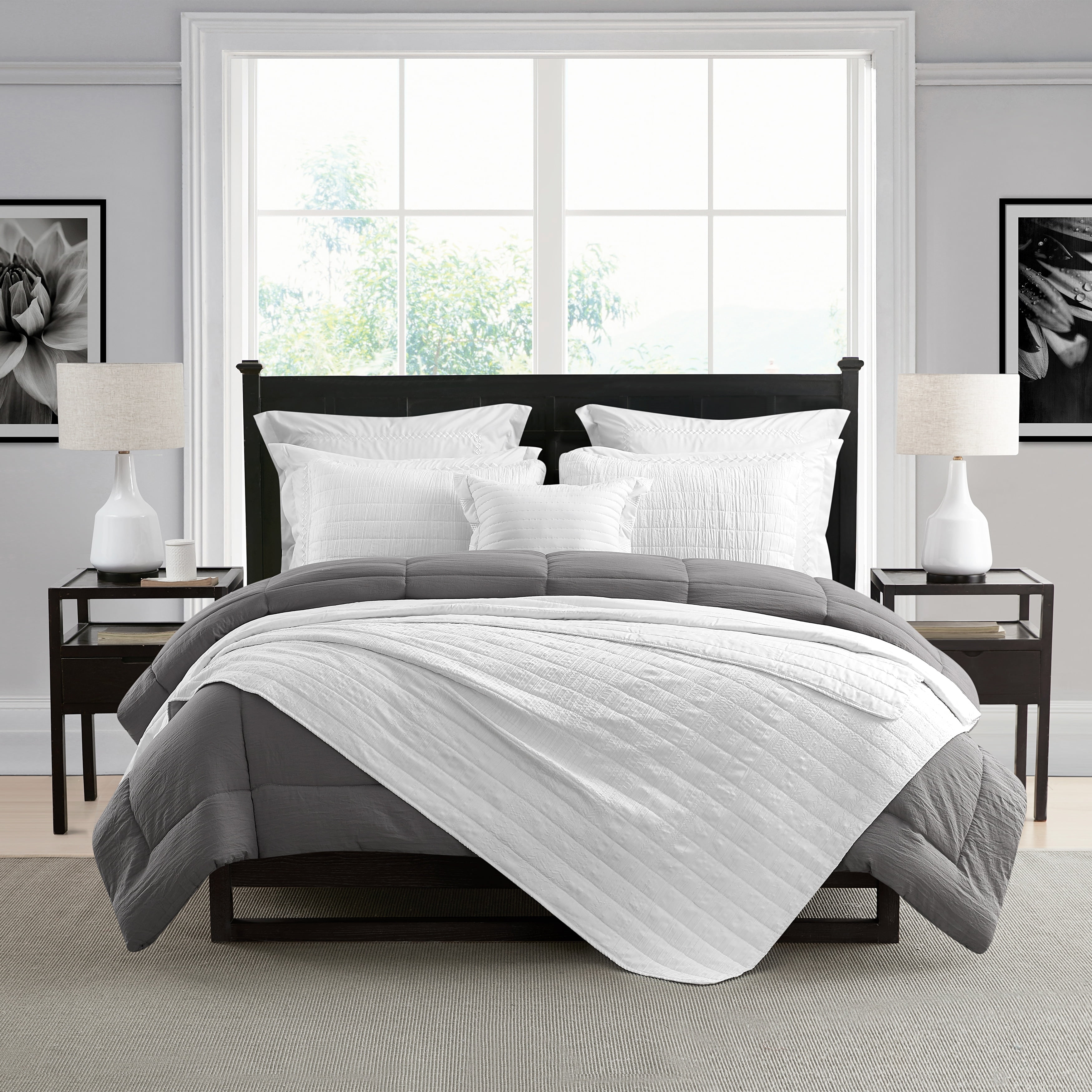 White Full Microfiber Reversible Quilt Set