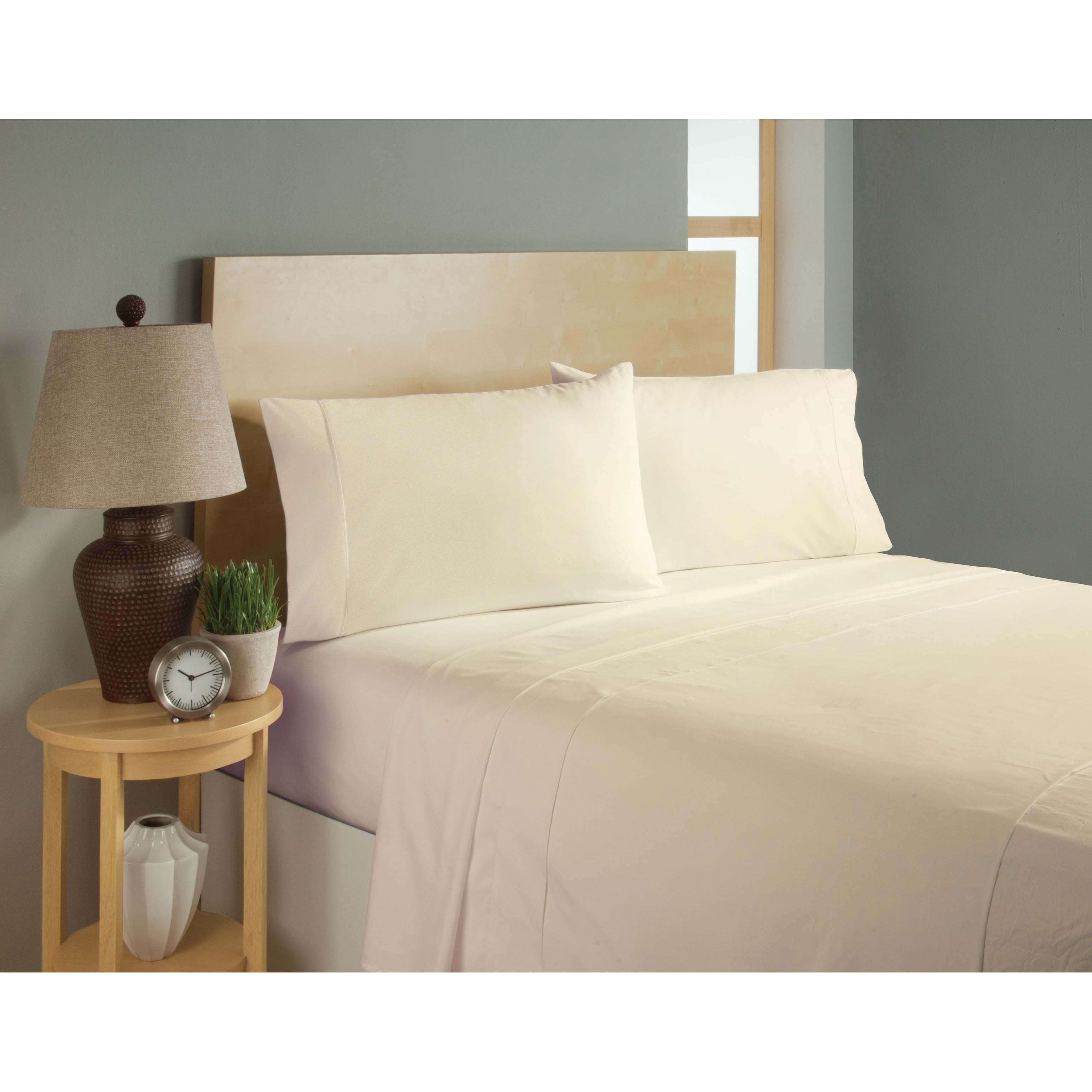 Cream Queen Solid Microfiber Flat Sheet