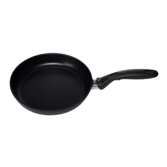 Swiss Diamond XD6418T 7 in. XD Nonstick Fry Pan, Black
