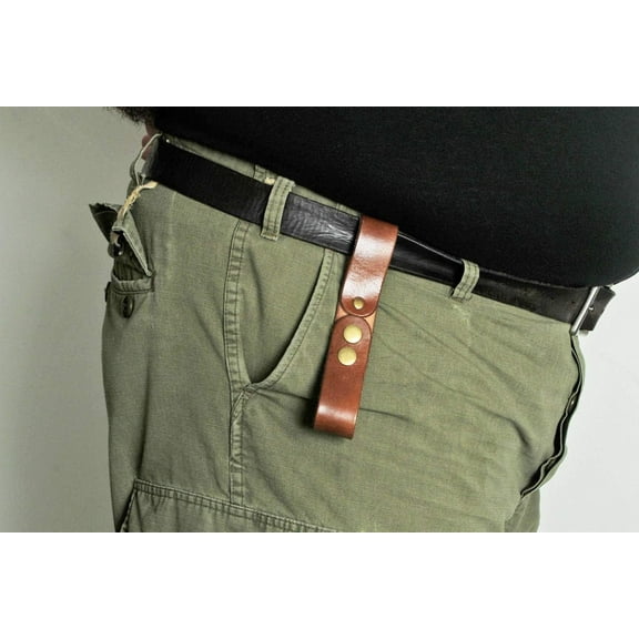 SZCO Supplies Black Leather Sword Frog  7" x 1" Adjustable Sword Belt Holster for Costumes, Cosplay & Reenactments