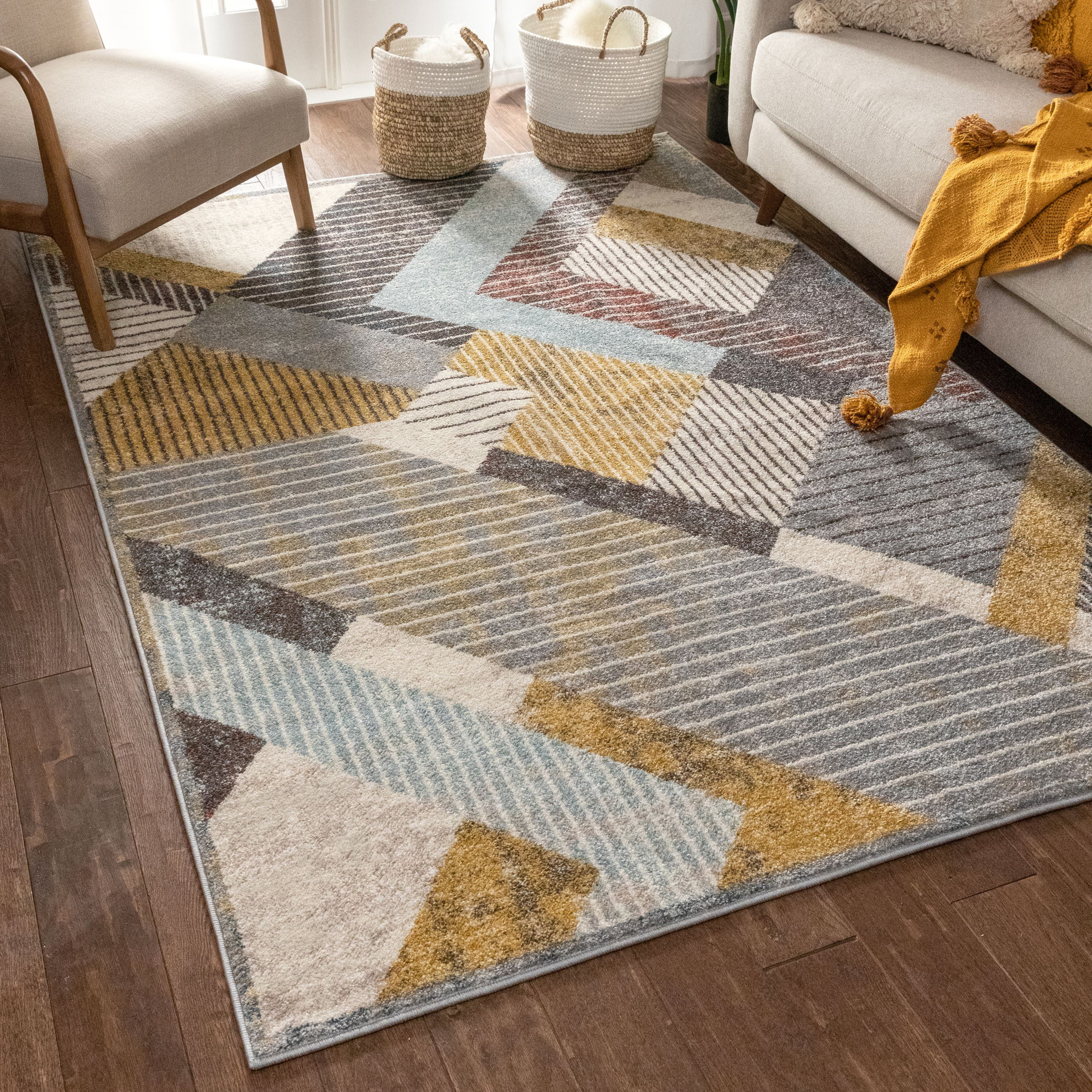 Sydney Jacey Grey Modern Geometric Distressed 5'3" x 7'3" Area Rug