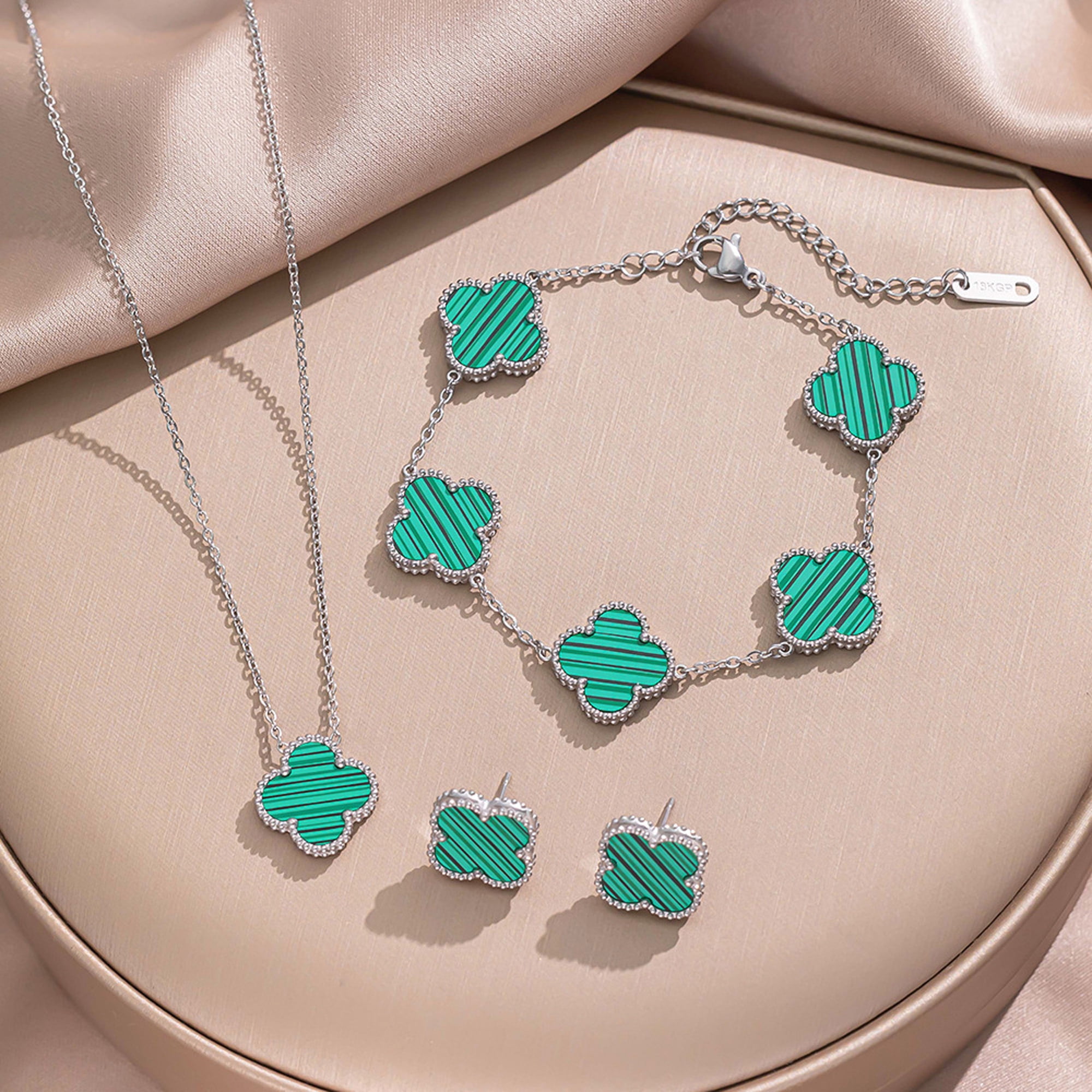 Sylora Vintage Four Leaf Clover Jewelry Set – Silver Chain Blue