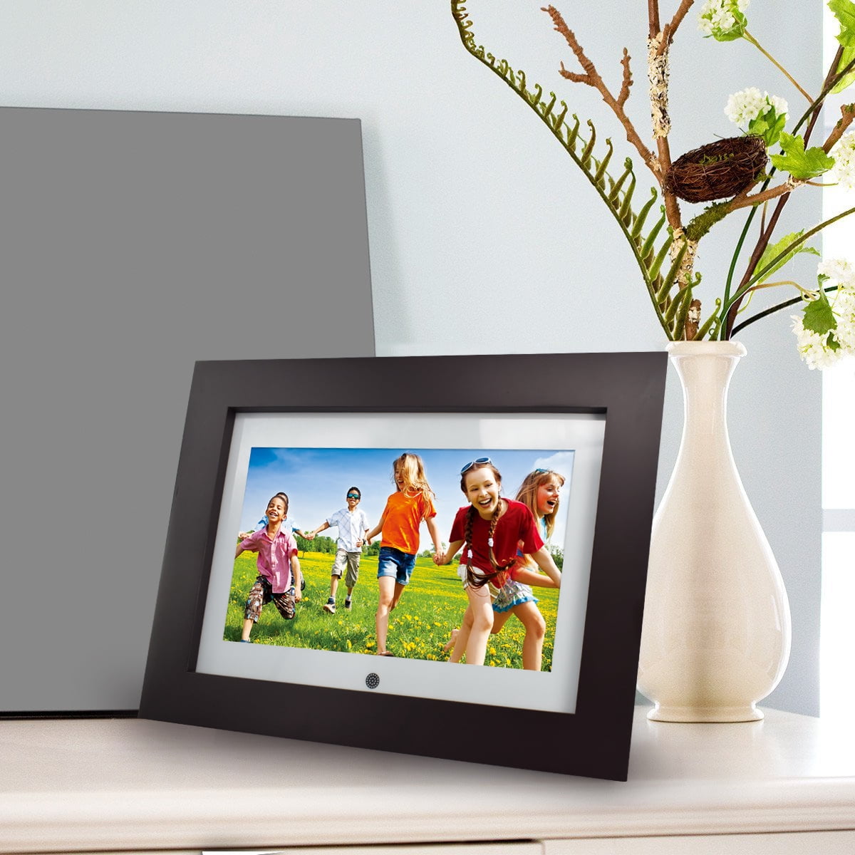 Sylvania SDPF1095C Prem. 10" Wifi Dpf App Driven