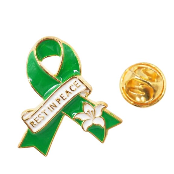 Symbolic Rest in Peace Brooch Secure Fastener Travel Friendly Chest Decoration
