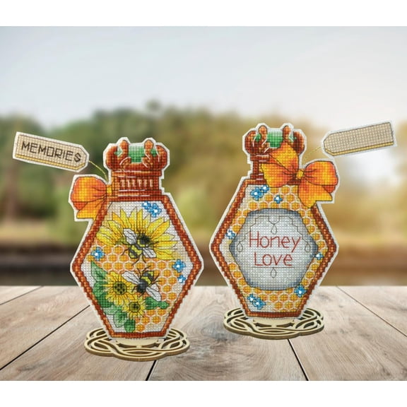 T-77C Counted cross stitch kit Crystal Art Set of pictures "Scent of life"