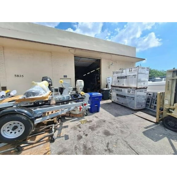 T & H MARINE Zippered Rigging Sleeve 48"