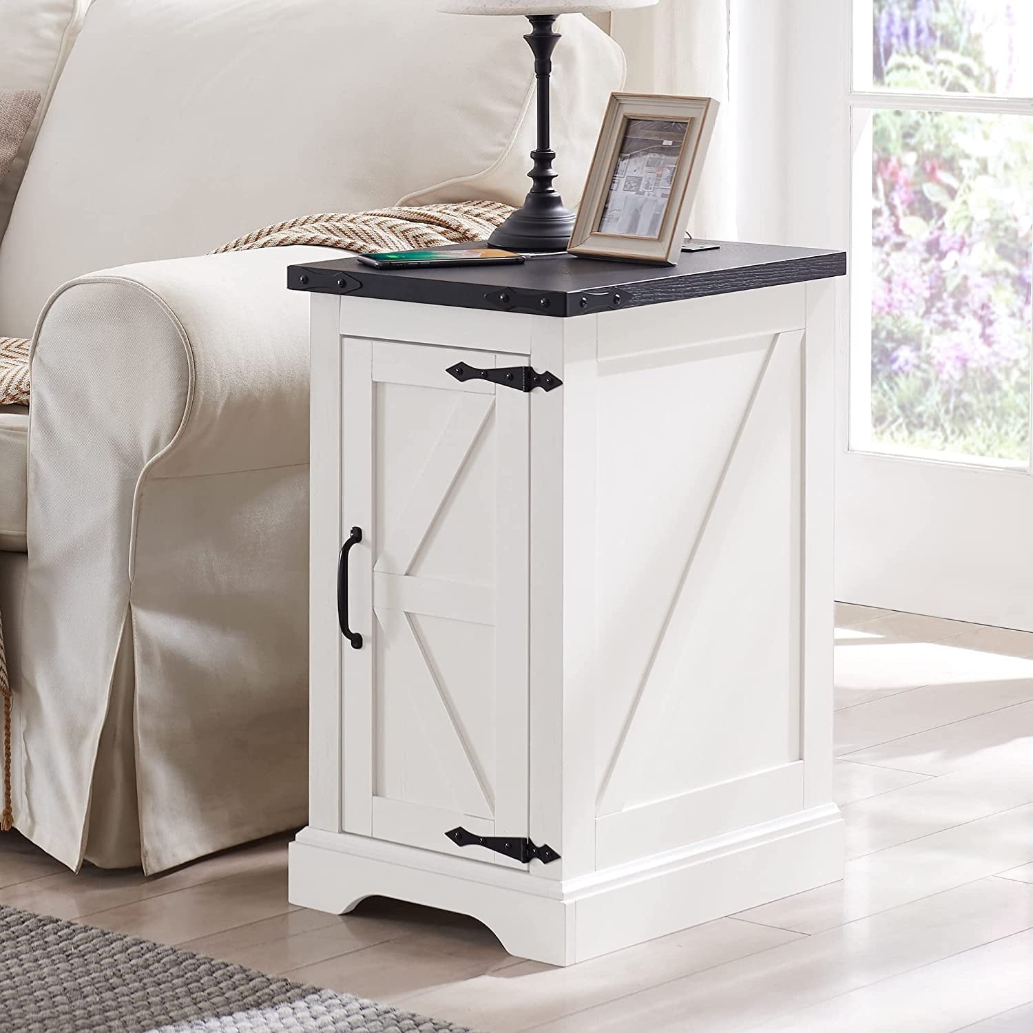 T4TREAM Farmhouse Nightstand with Charging Station, Wood End Table, White