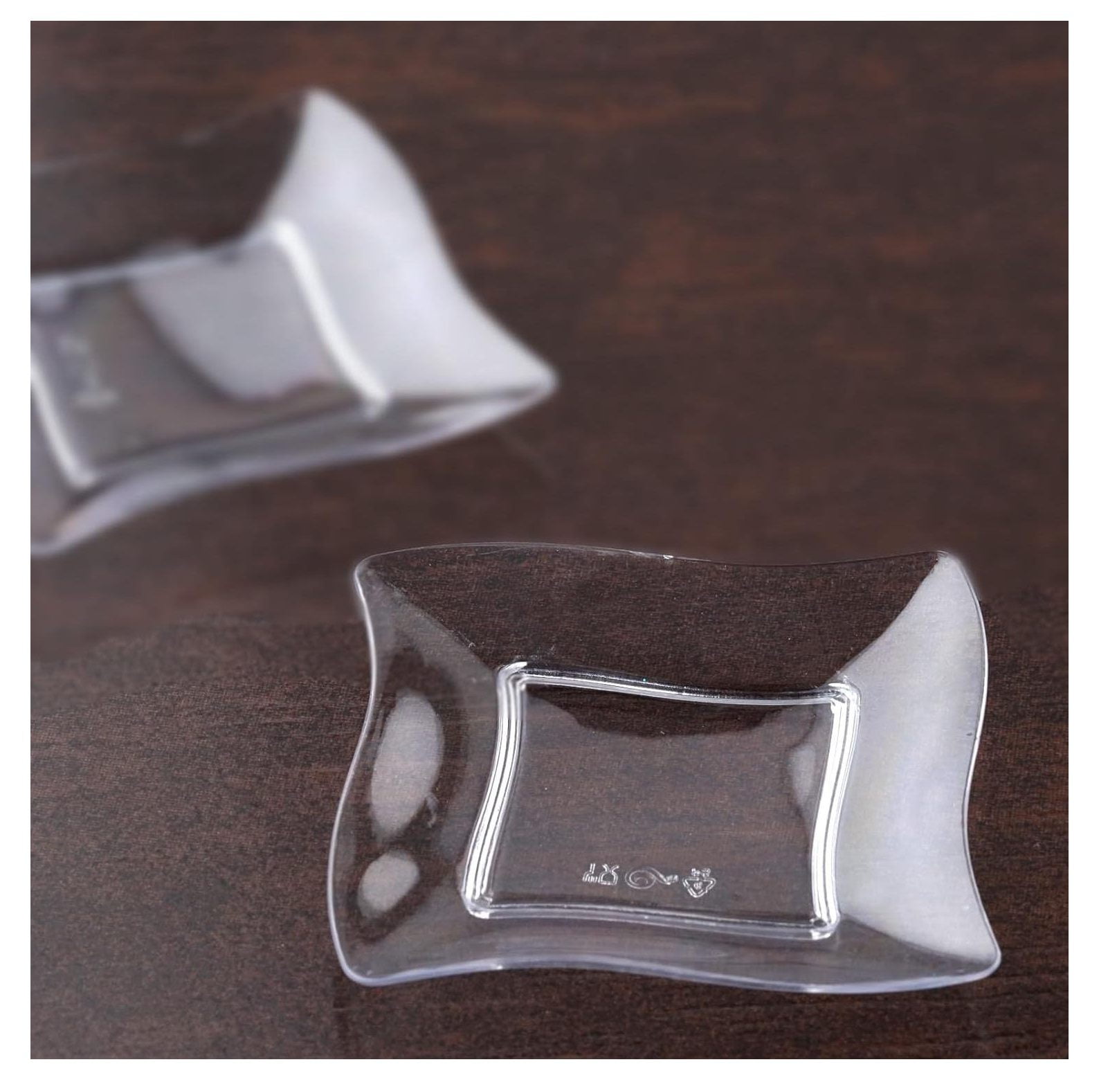 TABLECLOTHSFACTORY 120 Pcs Clear 3" x 3" Stylish Mini Wave Disposable