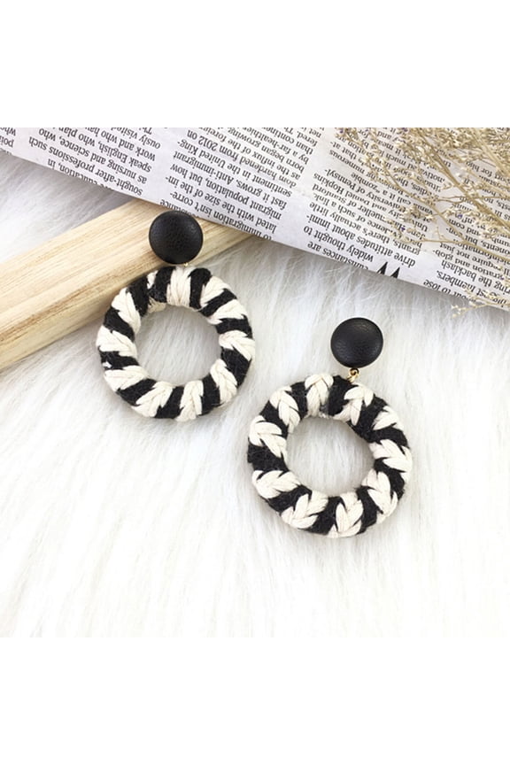 1 Pair Round Earrings Black Fashion Jewelry for Women Daily Wearing