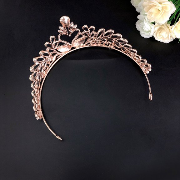 TABLZONE 1Pc Alloy Swan Modeling Bridal Tiara Crown for Wedding and Special Occasion Decor